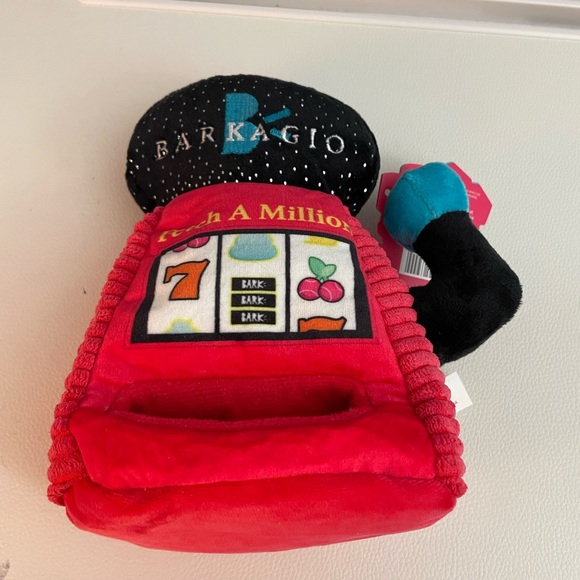 NWT bark box slot muttchine toy - Picture 2 of 9
